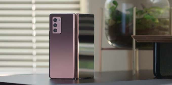 سامسونج تخطط للسيطرة على 80% من سوق الهواتف القابلة للطي هذا العام 1 Galaxy Z Fold 2