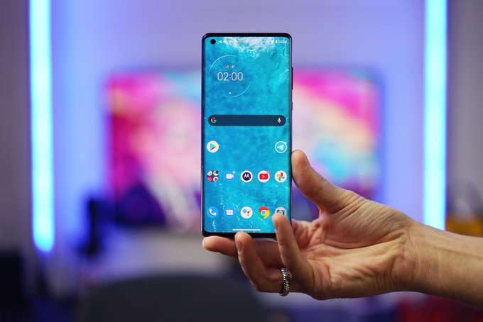موتورولا ايدج اس Motorola Edge S (نيو nio) سيظهر باسم آخر خارج الصين