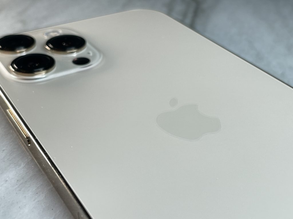 ايفون 12 اس برو - iPhone 12s Pro أول صور 3D للهاتف