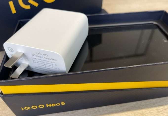 فيفو اي كيو او او نيو 5 – vivo iQOO Neo5 تسريب صندوق الهاتف القادم ومحتوياته مع اقتراب الإطلاق الرسمي 1 فيفو اي كيو او او نيو 5