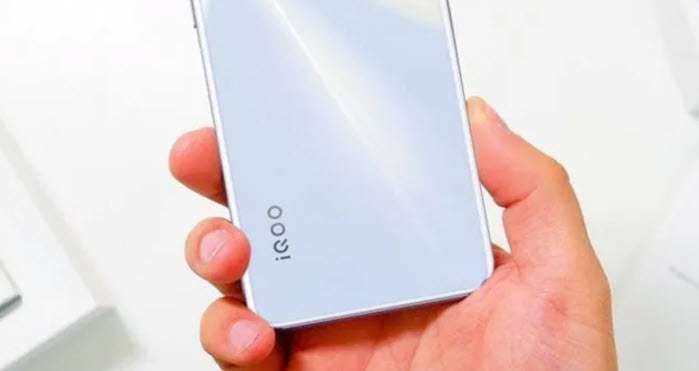 مواصفات فيفو اي كيو او او زد 3 - vivo iQOO Z3 تظهر لأول مرة في التسريبات 1 فيفو اي كيو او او زد 3
