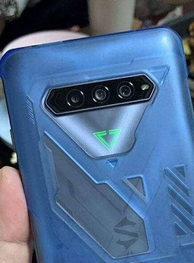 شاومي بلاك شارك 4 برو - Black Shark 4 Pro الصور الحية وموعد الإطلاق الرسمي يظهران في التسريبات 4 شاومي بلاك شارك 4 برو - Black Shark 4 Pro الصور الحية وموعد الإطلاق الرسمي يظهران في التسريبات