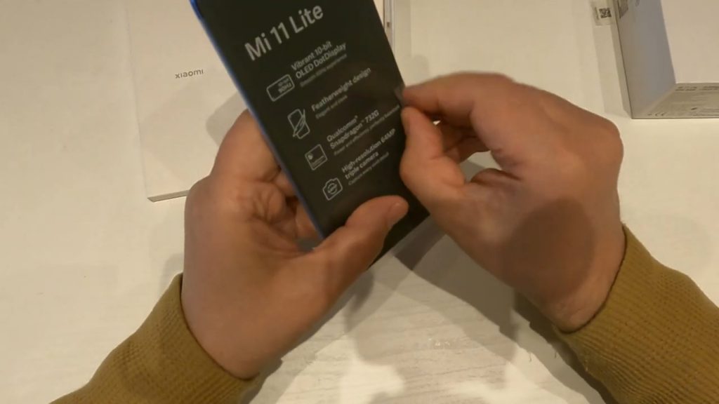 شاومي مي 11 لايت Xiaomi Mi 11 Lite فتح صندوق الهاتف وتأكيد مواصفاته في تسريب جديد 6 شاومي مي 11 لايت Xiaomi Mi 11 Lite فتح صندوق الهاتف وتأكيد مواصفاته في تسريب جديد