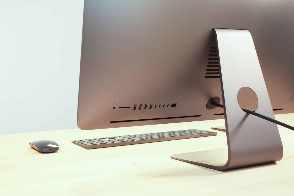 اي ماك برو - iMac Pro شركة آبل تعلن أنها ستوقف إنتاج الجهاز 3 اي ماك برو - iMac Pro شركة آبل تعلن أنها ستوقف إنتاج الجهاز