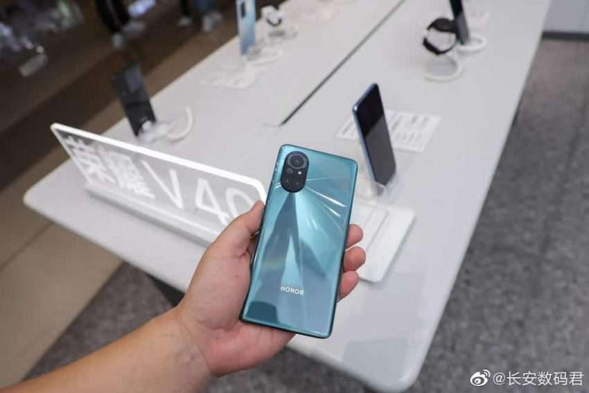 هونر في 40 لايت - Honor V40 Lite الشركة تحدد الموعد الرسمي لإطلاق الهاتف 5 هونر في 40 لايت - Honor V40 Lite الشركة تحدد الموعد الرسمي لإطلاق الهاتف