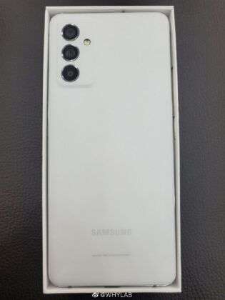 سامسونج جالكسي اي 82 – Samsung Galaxy A82 يظهر في صور حيّة مسرّبة لأول مرة 5 سامسونج جالكسي اي 82 – Samsung Galaxy A82 يظهر في صور حيّة مسرّبة لأول مرة