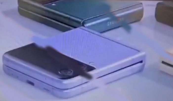 سامسونج جالكسي زد فليب 3 - Samsung Galaxy Z Flip3 الكشف عن خيارات الألوان المميزة في أحدث الصور والتسريبات 3 سامسونج جالكسي زد فليب 3 - Samsung Galaxy Z Flip3 الكشف عن خيارات الألوان المميزة في أحدث الصور والتسريبات