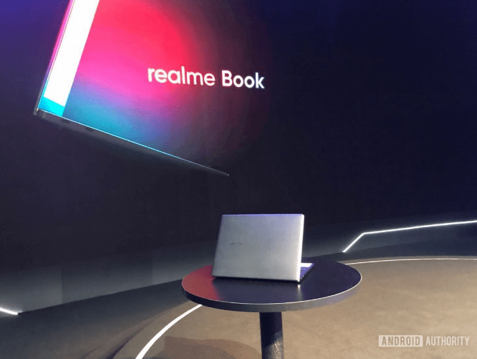 ريلمي بوك - realme Book يظهر في صور حيّة تكشف تصميمه الكامل 5 ريلمي بوك - realme Book يظهر في صور حيّة تكشف تصميمه الكامل