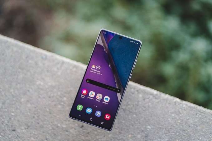 جالكسي اس 21 اف اي Galaxy S21 FE تسريبات تكشف عن مفاجأة في السعر 3 جالكسي اس 21 اف اي Galaxy S21 FE تسريبات تكشف عن مفاجأة في السعر