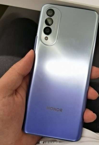 هونر اكس 20 – Honor X20 أول نظرة على التصميم في صورة حية مسرّبة 2 هونر اكس 20 – Honor X20 أول نظرة على التصميم في صورة حية مسرّبة
