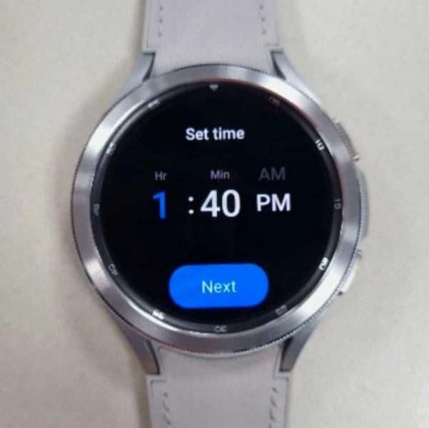 سامسونج جالكسي واتش 4 – Galaxy Watch 4 تتألق بتصميم كلاسيكي جذّاب في صور حيّة 2 سامسونج جالكسي واتش 4 – Galaxy Watch 4 تتألق بتصميم كلاسيكي جذّاب في صور حيّة
