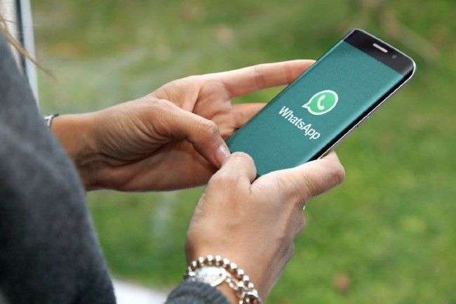واتساب سوف يقدم ميزة تحويل الصور إلى ملصقات 1 واتساب سوف يقدم ميزة تحويل الصور إلى ملصقات