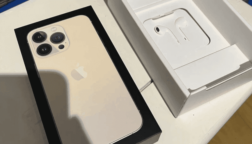 ايفون 13 - iPhone 13 يتوفر مع سماعات ايربودز في الصندوق بهذه الدولة فقط .. تعرف عليها 2 ايفون 13 - iPhone 13 يتوفر مع سماعات ايربودز في الصندوق بهذه الدولة فقط .. تعرف عليها