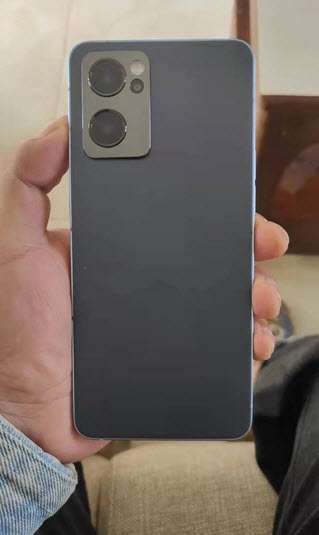 اوبو رينو 7 - OPPO Reno7 يظهر في صور حيّة بدقة عالية تكشف تصميم الواجهة الخلفية 9 اوبو رينو 7 - OPPO Reno7 يظهر في صور حيّة بدقة عالية تكشف تصميم الواجهة الخلفية