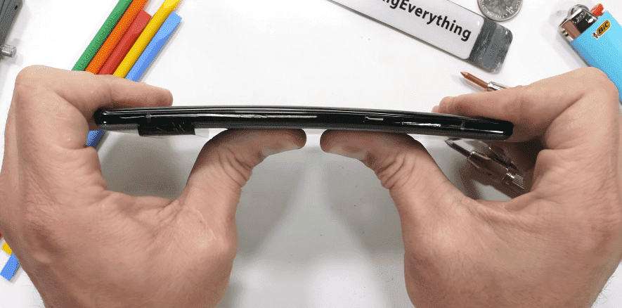 جوجل بكسل 6 برو – Google Pixel 6 Pro يخضع لاختبارات متانة قاسية .. هل يصمد؟ 4 جوجل بكسل 6 برو – Google Pixel 6 Pro يخضع لاختبارات متانة قاسية .. هل يصمد؟