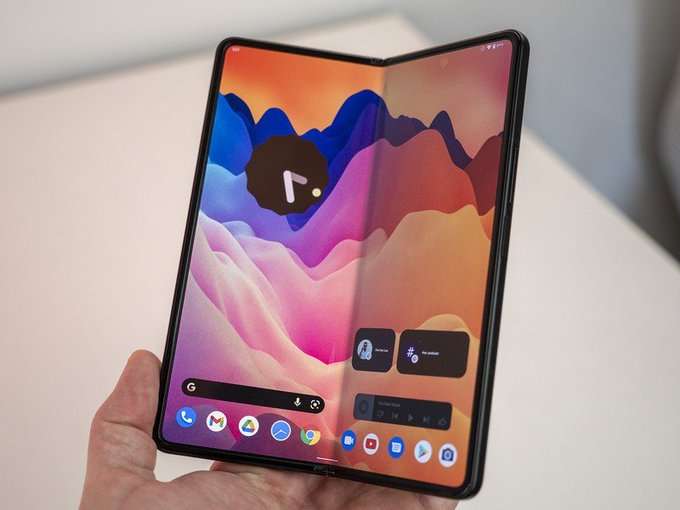 جوجل بكسل فولد – Google Pixel Fold وقف إنتاج الهاتف حاليًا لهذه الأسباب! 2 جوجل بكسل فولد – Google Pixel Fold وقف إنتاج الهاتف حاليًا لهذه الأسباب!