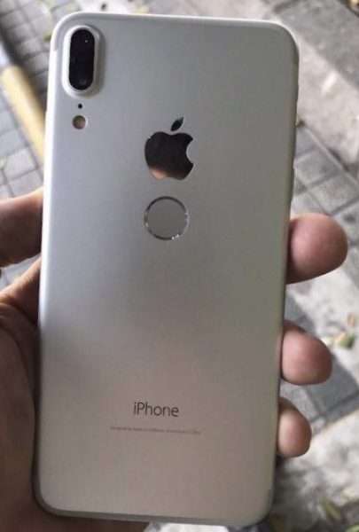 آيفون اكس - iPhone X بمستشعر بصمة إصبع في الخلف يظهر في صور جديدة