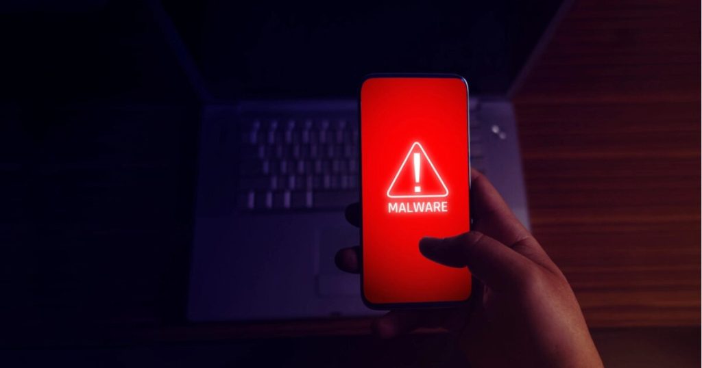 تطبيق يسرق حساب فيسبوك الخاص بك ويعرض بياناتك للخطر .. احذفه من هاتفك حالًا!