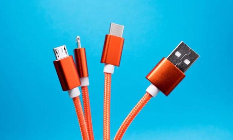آبل قد تستبدل منفذ Lightning بمنفذ USB-C مع ايفون 15 القادم! 1 آبل قد تستبدل منفذ Lightning بمنفذ USB-C مع ايفون 15 القادم!