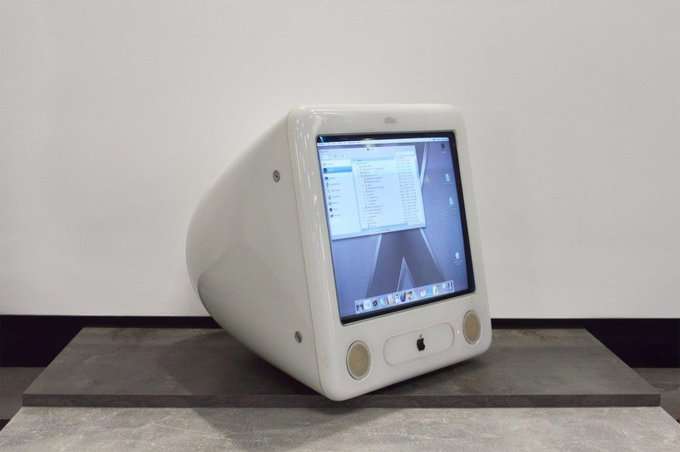 بعد 20 عام على إطلاق eMac: هل تطلق آبل جهاز ماك بمواصفات قوية وسعر مناسب؟