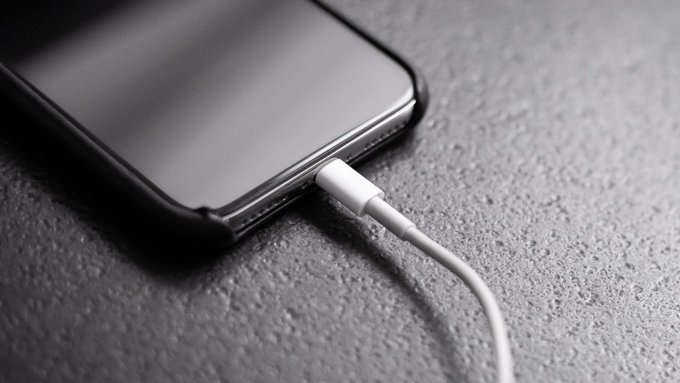 ايفون 15 – iPhone 15 سيكون آخر هاتف من آبل يستخدم هذه الميزة! 1 ايفون 15 – iPhone 15 سيكون آخر هاتف من آبل يستخدم هذه الميزة!