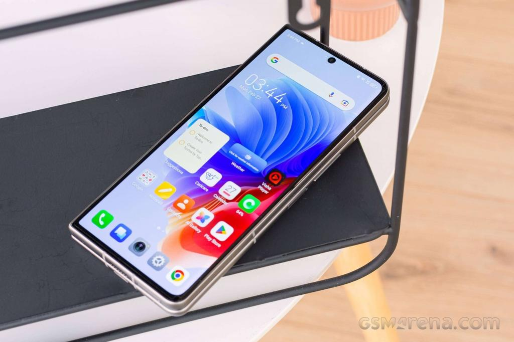 Tecno Phantom V Fold
