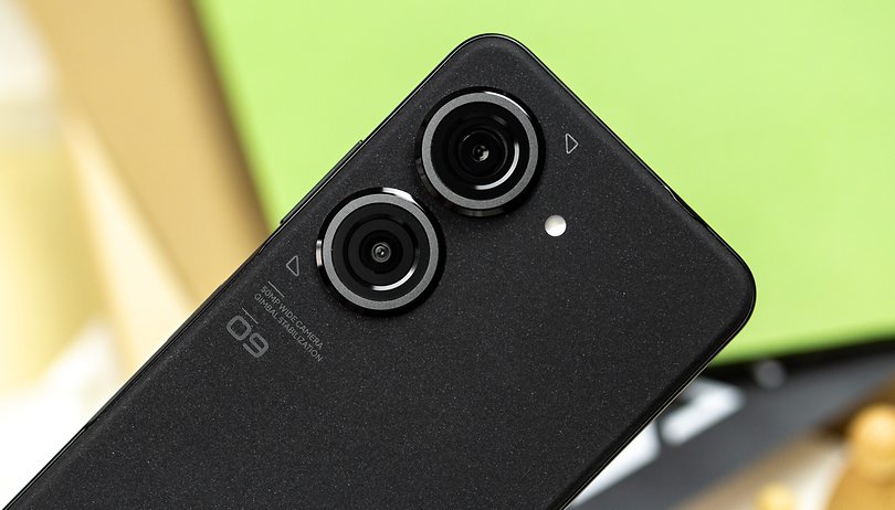 ASUS Zenfone 10