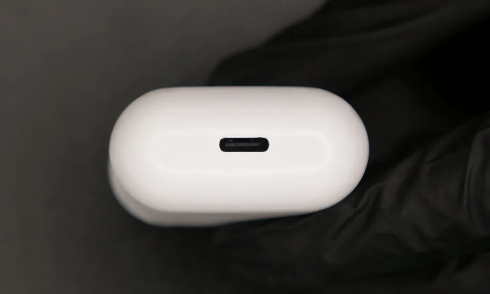 AirPods