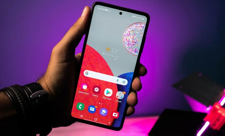 سامسونج جالكسي اي 52 اس "Galaxy A52s" يتلقى خبرًا سارًا وآخر صادمًا للغاية