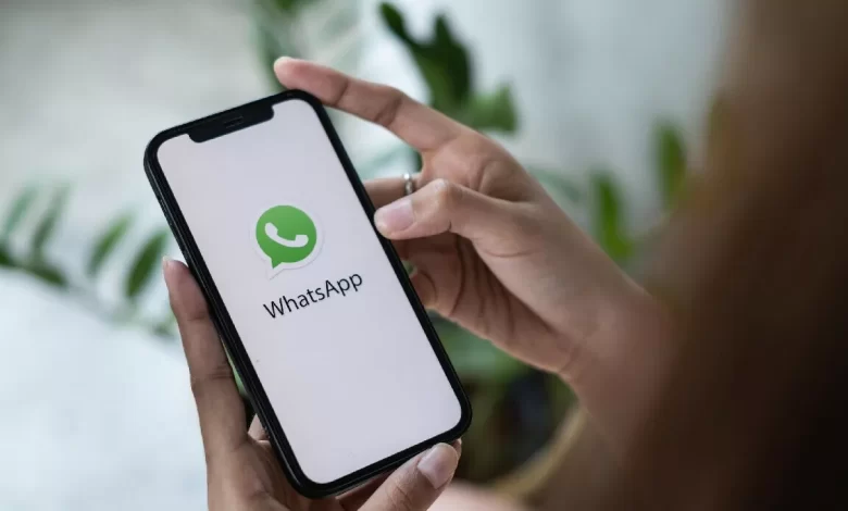 واتساب يطلق ميزة جديدة ستقلب طريقة استخدام الملصقات رأسا على عقب