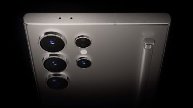 يستعد هاتف سامسونج جالكسي اس 25 الترا "Galaxy S25 Ultra" لتحقيق إنجاز جديد في مجال التصميم والمواصفات. وفقًا للتسريبات الأخيرة من Ice Universe، سيأتي النموذج الجديد بتصميم محسّن مع زوايا مستديرة، بالإضافة إلى كونه الأرق في سلسلة الترا حتى الآن. كما سيحمل الهاتف مستشعر كاميرا واسعة جديد.