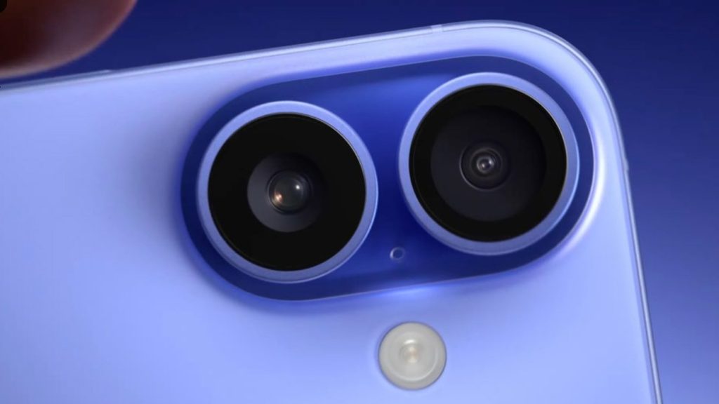 أعلنت آبل عن النماذج الجديدة من ايفون 16 "iPhone 16" في حدثها الخاص "It's Glowtime" لشهر سبتمبر. يأتي ايفون 16 بتحسينات كبيرة مقارنة بالجيل السابق ايفون 15، مما يقلل الفجوة بينه وبين ايفون 16 برو، حيث يتضمن بعض الميزات التي كانت في السابق حصرية للنماذج المتقدمة.