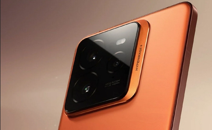 تستعد ريلمي لإطلاق هاتفها الجديد ريلمي جي تي 7 برو - realme GT 7 Pro في الصين بتاريخ 4 نوفمبر، مع تأكيد الشركة لاحقًا على إصداره عالميًا في نفس الشهر، مما يجعله أول هاتف يعمل بمعالج Snapdragon 8 Elite في عدة أسواق.