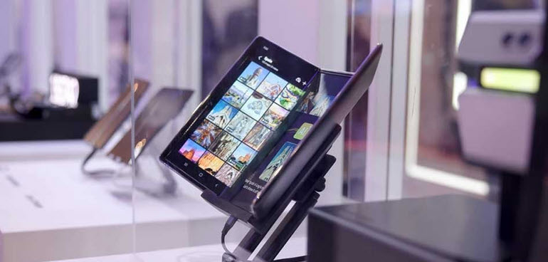 هاتف سامسونج Galaxy TriFold ثلاثي الطيات